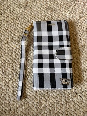 Burberry Black & White Plaid Wristlet Phone S7 Folio Case with credit card slots